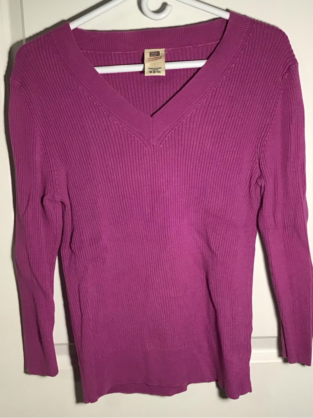 Faded Glory Ribbed V-Neck Sweater in Bright Pink 8 - 10